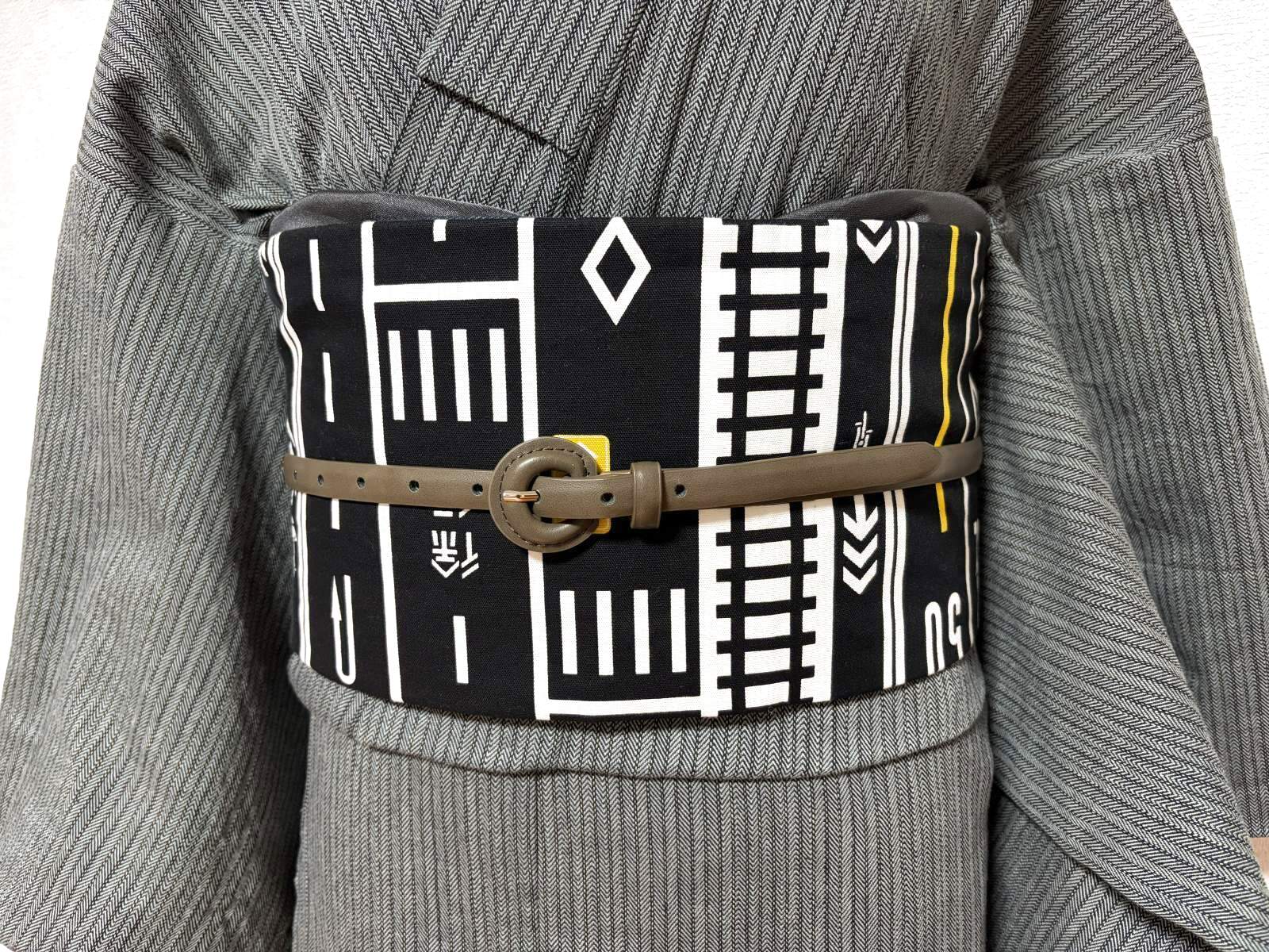 画像2: 名古屋帯＜どこに行く道＞　1点物
